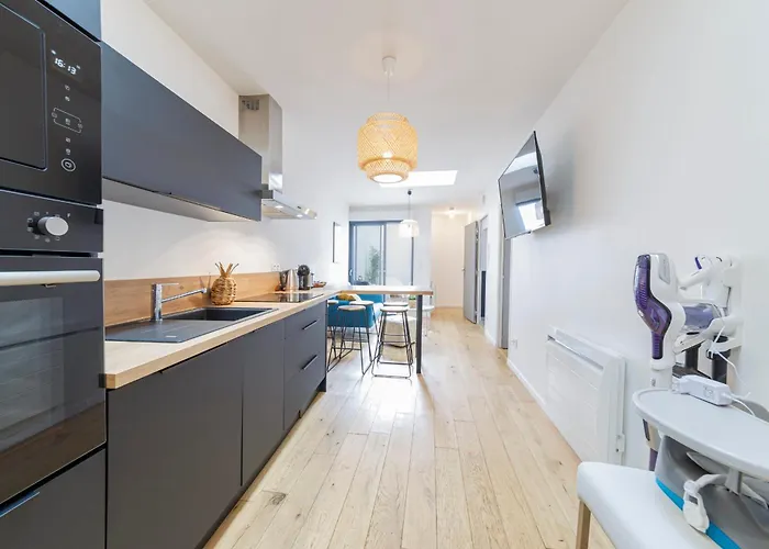 Le Topaze - Wifi - Patio - Centre-ville Apartamento